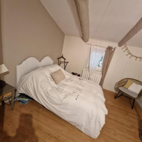 chambre entre Nesque et Ventoux